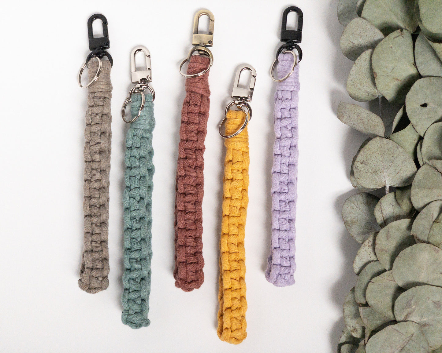 Boho Macrame Keychain Wristlet, Aesthetic Keychain, Wrist Lanyard, Key Chain Wristlet, Boho Keychain, Key Fob Wristlet, Preppy Keychain